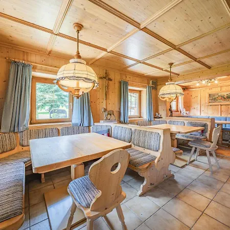 アパート Weberhof 1 *