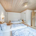 Appartement Weberhof 1 *